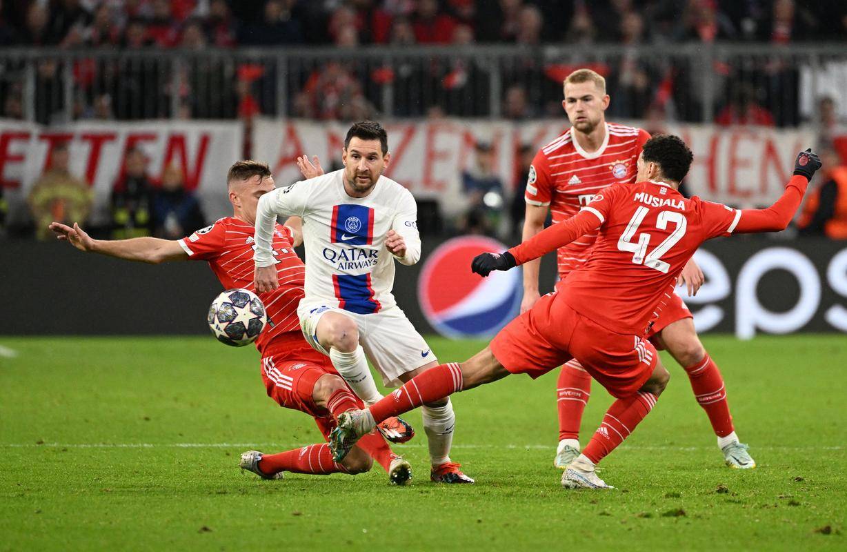 包含拜仁慕尼黑主场惜败，连续主场不胜不振的词条